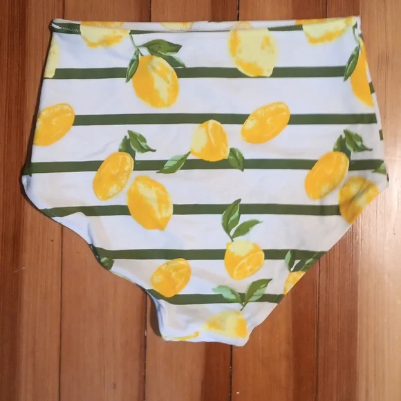 Aerie Lemon Bikini - Picture 3 of 9